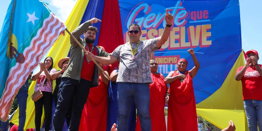 Abanderan-al-candidato-José-Maldonado-para-la-Alcaldía-del-Municipio-Sotillo