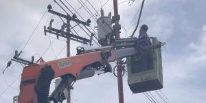 Alcaldía-mediante-el-Programa-Maturín-Brilla-ilumina-23-sectores-del-Eje-Paramaconi