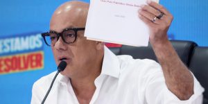 Jorge-Rodríguez-Estamos-afinando-la-maquinaria-para-ganar-el-27J