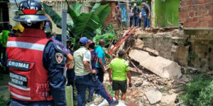 8-personas-resultaron-lesionadas-luego-de-que-puente-peatonal-colapsara-en-Baruta