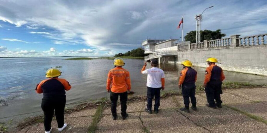 Alerta-amarilla-en-zonas-de-Bolívar-por-crecida-del-río-Orinoco