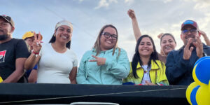 Candidata-Roselis-León-recorrió-en-caravana-calles-de-Santa-Bárbara-en-inicio-de-campaña