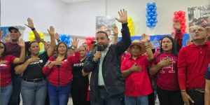 Candidato-Daniel-Monteverde-juramenta-comando-de-campaña-en-Cedeño