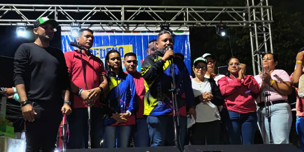 Daniel-Monteverde-celebra-su-victoria-agradeciendo-respaldo-del-pueblo-de-Cedeño--1