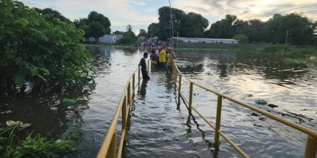 En-Caicara-el-nivel-del-río-Orinoco-está-a-7-centímetros-de-activar-la-alerta-roja