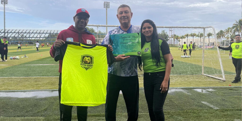 Franco-Fasciana-honrado-en-Torneo-Keeper-Kombat-Monagas