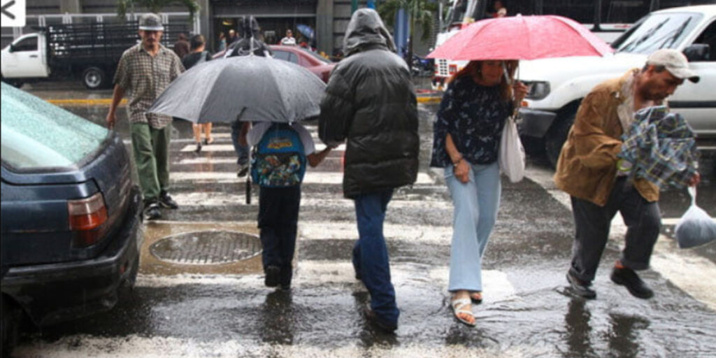 Inameh-Onda-tropical-N°-20-trae-zonas-nubladas-acompañadas-de-precipitaciones-en-distintos-estados-del-país