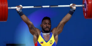 Julio-Mayora-brilla-con-oro-y-récord-panamericano