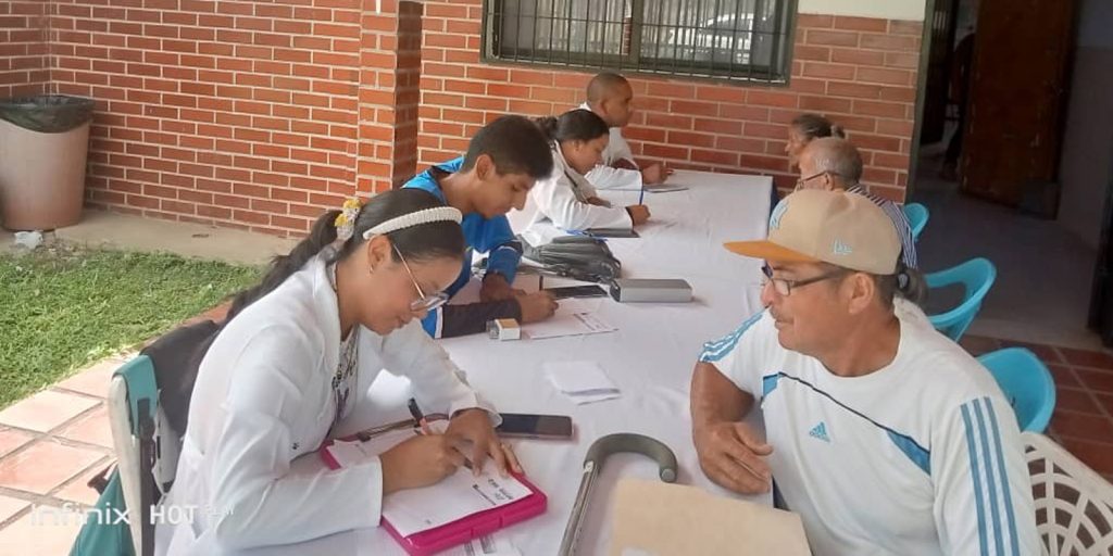 MPPS-y-Gobernación-de-Monagas-despliegan-atención-médica-en-el-Consultorio-Popular-de-Cachipo