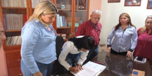 Profesora-Mary-Salazar-de-Monteverde-asume-como-Autoridad-Única-de-Educación-en-Monagas