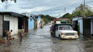 cortesia-barrios-de-puerto-ayacucho-inundados-44291