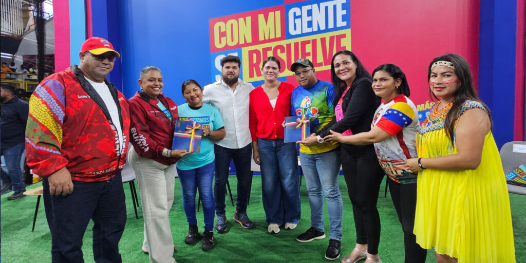 ‎Ana-Fuentes-promueve-el-desarrollo-local-junto-al-Poder-Popular