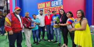 ‎Ana-Fuentes-promueve-el-desarrollo-local-junto-al-Poder-Popular