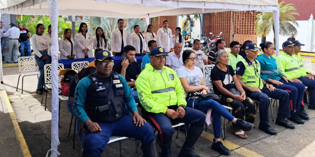150-Personas-atendidas-en-jornada-social-realizada-por-Polimaturin