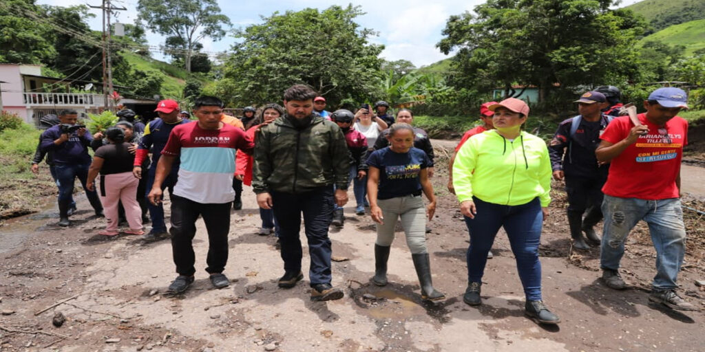 24-familias-afectadas-tras-crecida-de-ríos-en-Piar