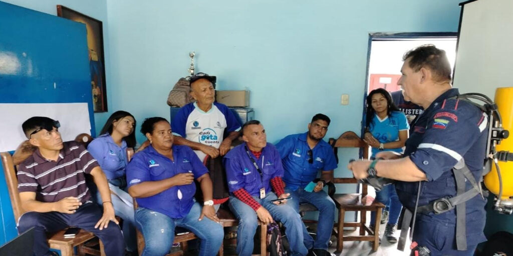 Aguas-de-Monagas-capacita-a-sus-trabajadores-en-gestión-de-riesgo