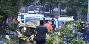 Al-menos-cinco-muertos-por-atentado-con-un-camión-bomba-contra-base-aérea-en-Colombia