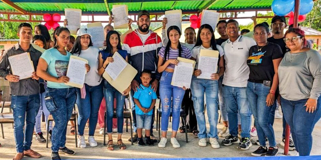 Alcalde-Junior-Ortiz-impulsa-emprendimiento-de-jóvenes-en-Caripito