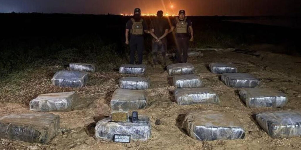 CPNB-aprehendió-a-un-sujeto-tras-incautarle-800-envoltorios-de-marihuana-en-el-estado-Falcón