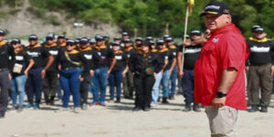 Desde-La-Guaira-Dirección-nacional-del-PSUV-realiza-senderismo-en-montaña-por-defensa-de-la-patria