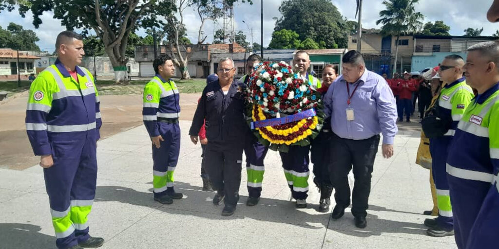 En-Zamora-conmemoran-el-Día-Nacional-del-Bombero-con-entrega-de-reconocimientos