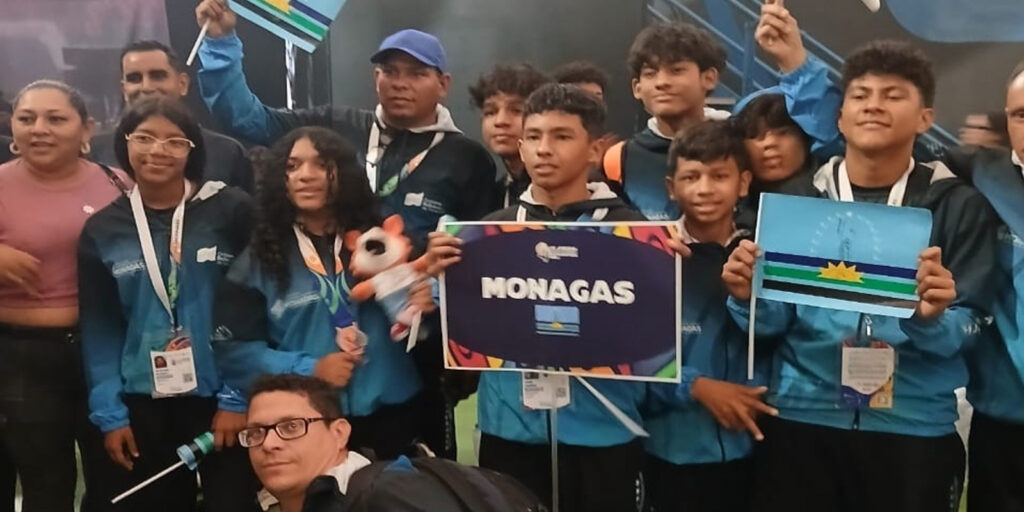 Gran-emoción-y-colorido-en-la-inauguración-de--los-XIX-Juegos-Nacionales-Estudiantiles-2025
