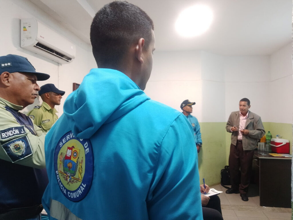 Idenna-Monagas-lleva-programa-“Formar-Formadores”-a-PoliMaturín