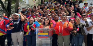 Juventud-monaguense-respalda-al-presidente-Nicolás-Maduro-contra-acciones-narco-terroristas