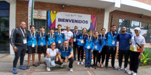Karate-do-y-pesas-de-Monagas-se-unen-a-la-fiesta-del-deporte-estudiantil