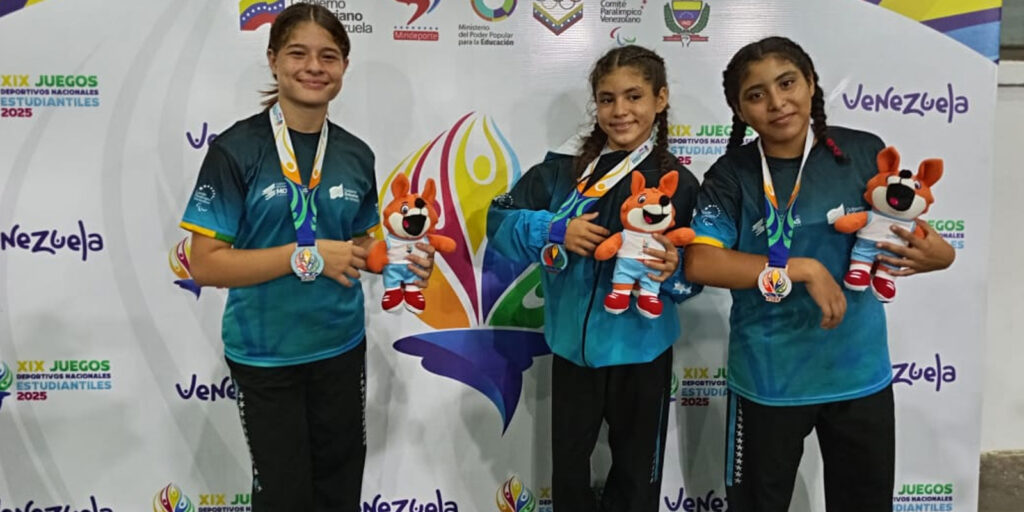 Lucha-femenina-sumó-dos-de-plata-y-un-bronce-para-Monagas