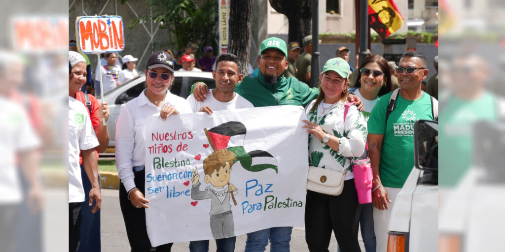 Militantes-del-PSUV-realizan-pancartazo-en-defensa-de-la-paz-y-los-niños-de-Palestina