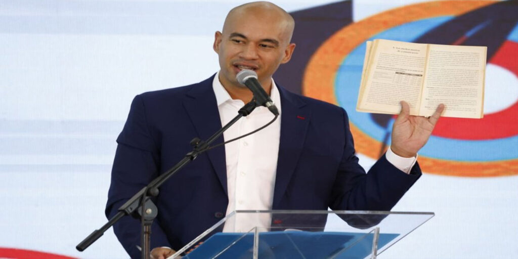 Ministro-de-Educación-niega-déficit-de-maestros-en-Venezuela
