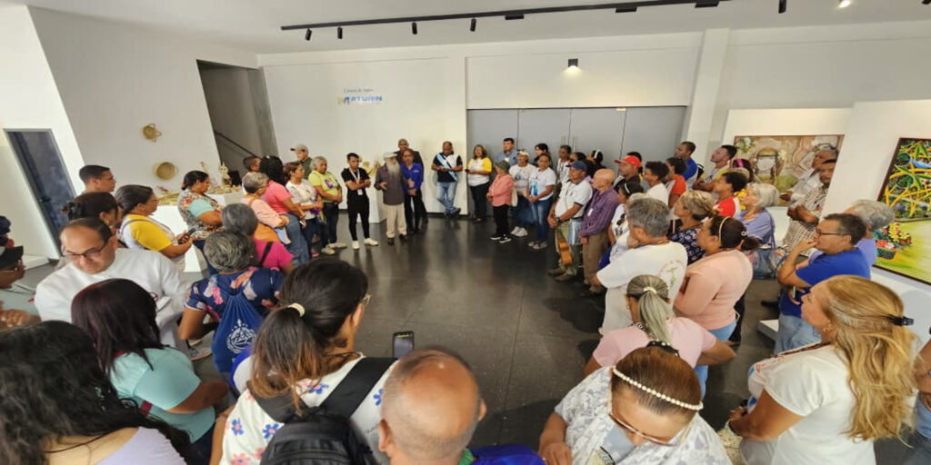 Turistas-visitaron-Casa-de-Cultura-y-parque-La-Guaricha-de-Maturín