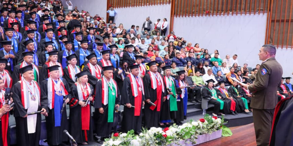 Unes-Monagas-gradúa-a-más-de-200-nuevos-profesionales-en-Seguridad-Ciudadana