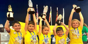 Venezuela-conquista-5-trofeos-en-el-Campeonato-Internacional-de-Cálculo-en-Camboya