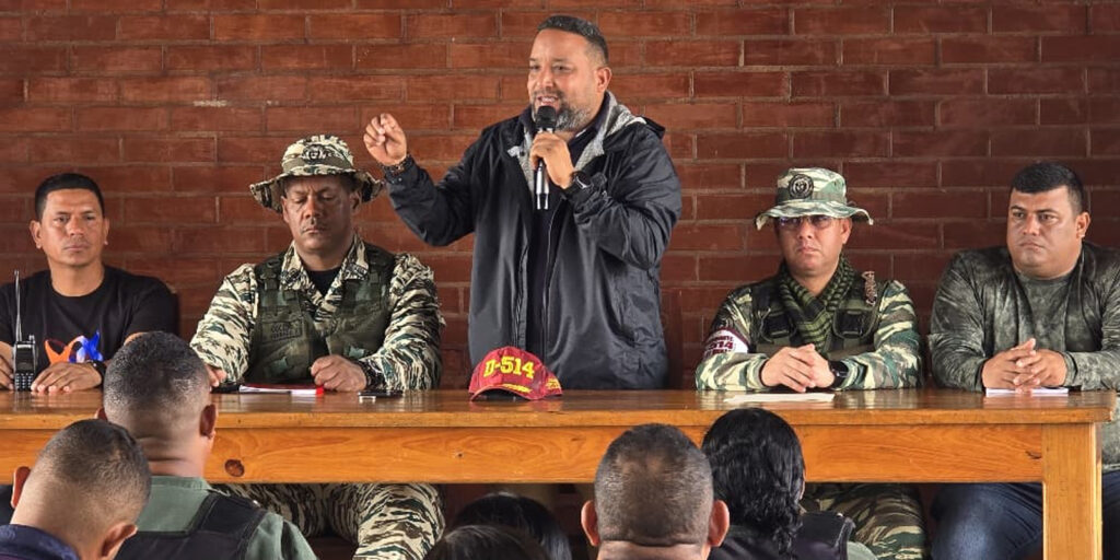 Alcalde-Daniel-Monteverde-se-reúne-con-los-cuerpos-de-seguridad-en-Cedeño