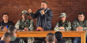 Alcalde-Daniel-Monteverde-se-reúne-con-los-cuerpos-de-seguridad-en-Cedeño