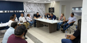 Autoridades-de-salud-se-reúnen-con-prestadores-de-servicios-funerarios-en-Monagas