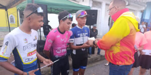 Con-total-éxito-celebran-Clásico-Ciclístico-Copa-Virgen-del-Valle-Punceres-2025