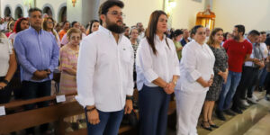 Gobernador-Ernesto-Luna-celebró-el-Día-de-la-Patrona-de-Oriente-junto-al-pueblo