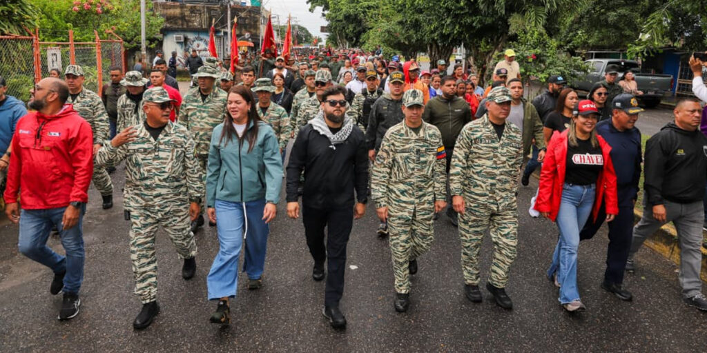 Gobernador-Luna-lidera-marcha-cívico-militar-en-defensa-de-la-patria-y-la-soberanía-nacional