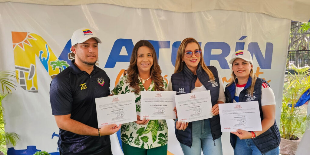 Gobierno-Bolivariano-lanza-guía-turística-comunitaria-del-Monagas