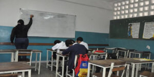 Maestros-ratifican-que-volverán-a-las-aulas-de-clases-el-próximo-#16Sep