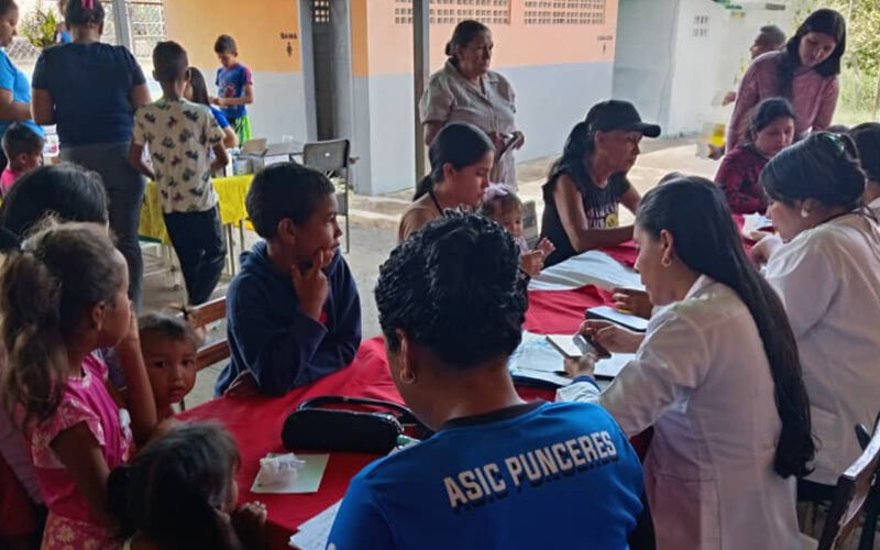 Más-de-320-atenciones-médicas-reciben-habitantes-del-sector-El-Limón-en-Punceres