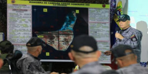 Padrino-López-anuncia-ejercicios-de-seguridad-en-La-Orchila