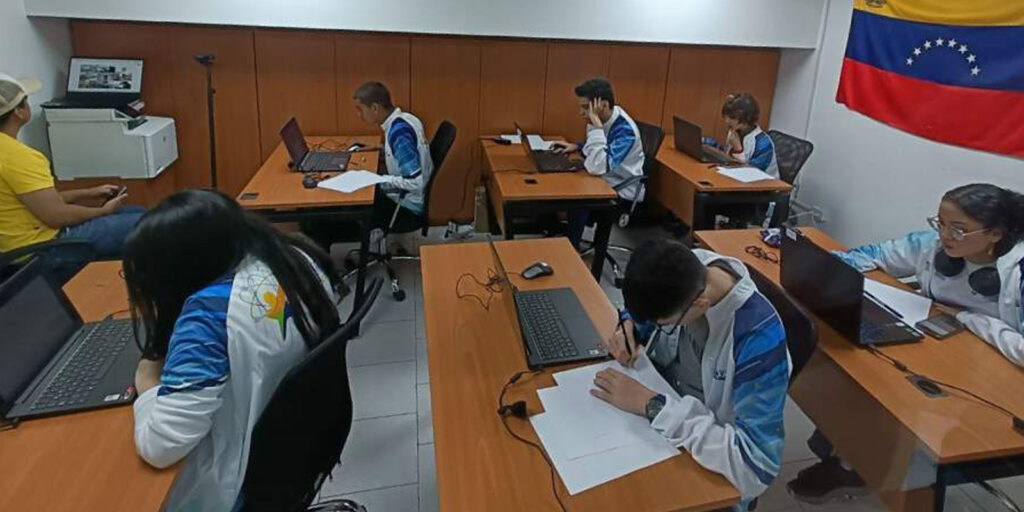 Seis-jóvenes-venezolanos-representan-al-país-en-la-Olimpiada-Mundial-Abierta-de-Astronomía-en-Rusia
