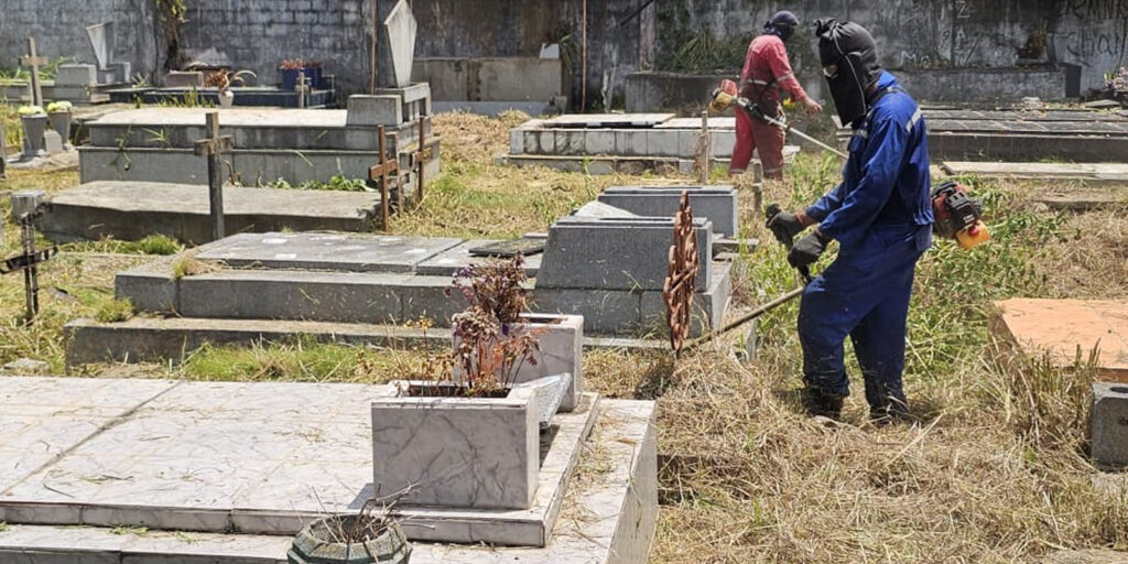 Avanza-el-plan-de-mantenimiento-en-el-cementerio-Pedro-Juan-Luciani