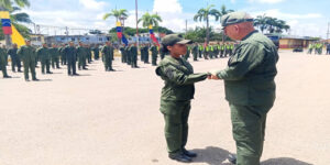 MILITARES