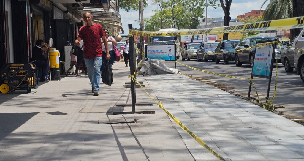 UNAS