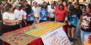 Viceministra-de-Cultura-supervisa-avances-de-comuna-del-Complejo-Paramaconi-de--Monagas